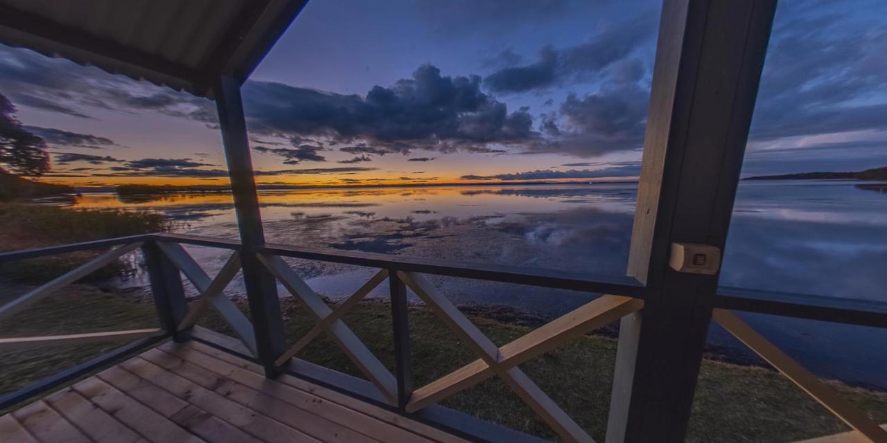 Two Shores Holiday Village Entrance Exterior foto